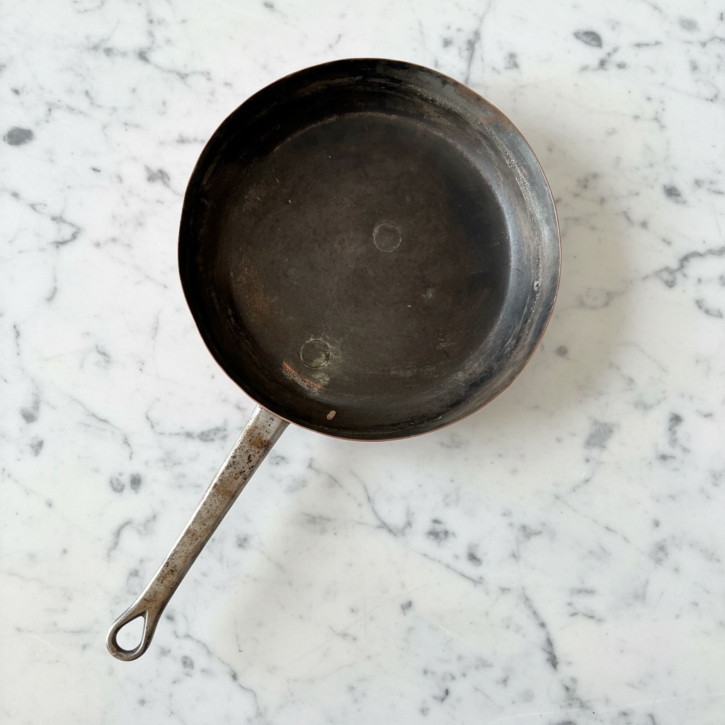 A Victorian Copper Splash Lid, c.1900